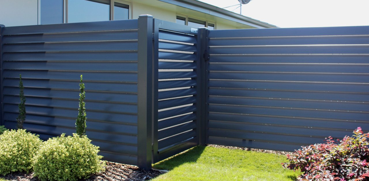 Premium aluminum fence combining safety and style, providing reliable protection for outdoor swimming pools.